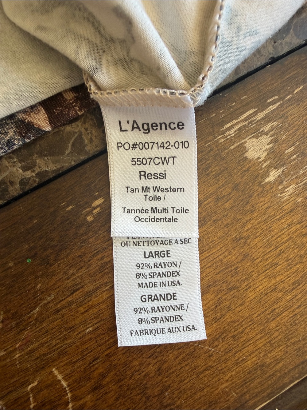 L'AGENCE Brown Desert Horse Print Tee NEW never worn - Picture 6 of 6
